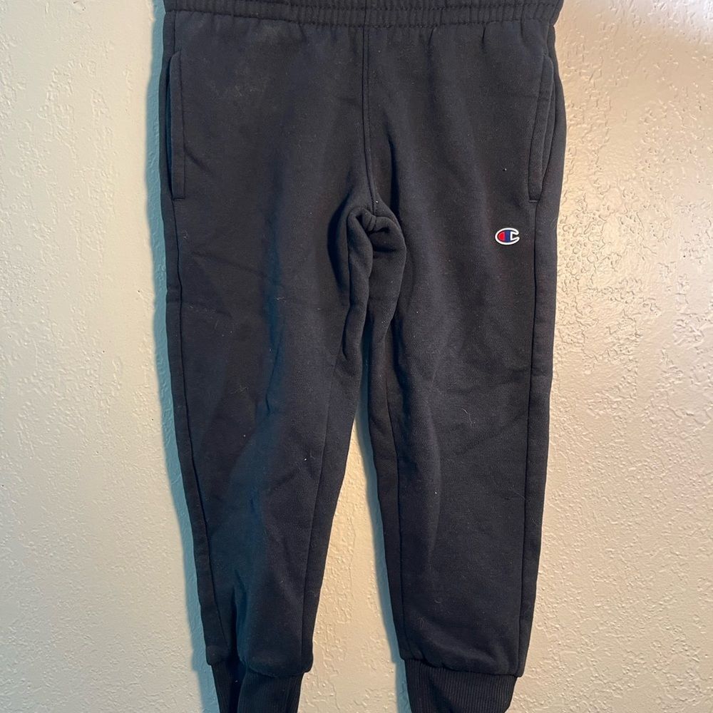 Champion Black Tapered Sweatpants with Ribbed Cuffs SZ 5 Bottoms Kids Activewear